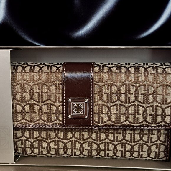 GIANI BERNINI Signature logo fabric faux-leather foldable wallet Khaki new box - Picture 2 of 11